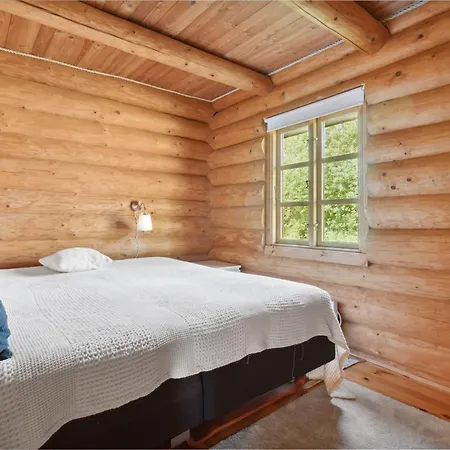 Elsia - 1-5km To The Fjord By Interhome